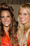 2005 11 09 - Backstage at Victoria's Secret (2005)