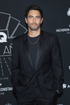 2019 09 25 - Noah Mills attends the black carpet of the GQ Hombres del An?o 2019 at Fronton Mexico (2019)