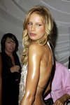 2002 11 15 - Victoria's Secret backstage at the 69th Regiment Armory (2002)
